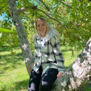 Meet your Posher, Kristelle